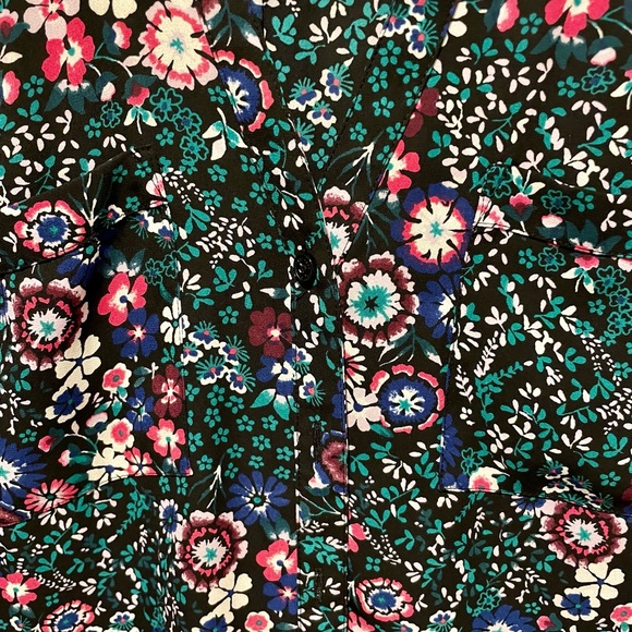 Express Floral Blouse - Picture 3 of 6